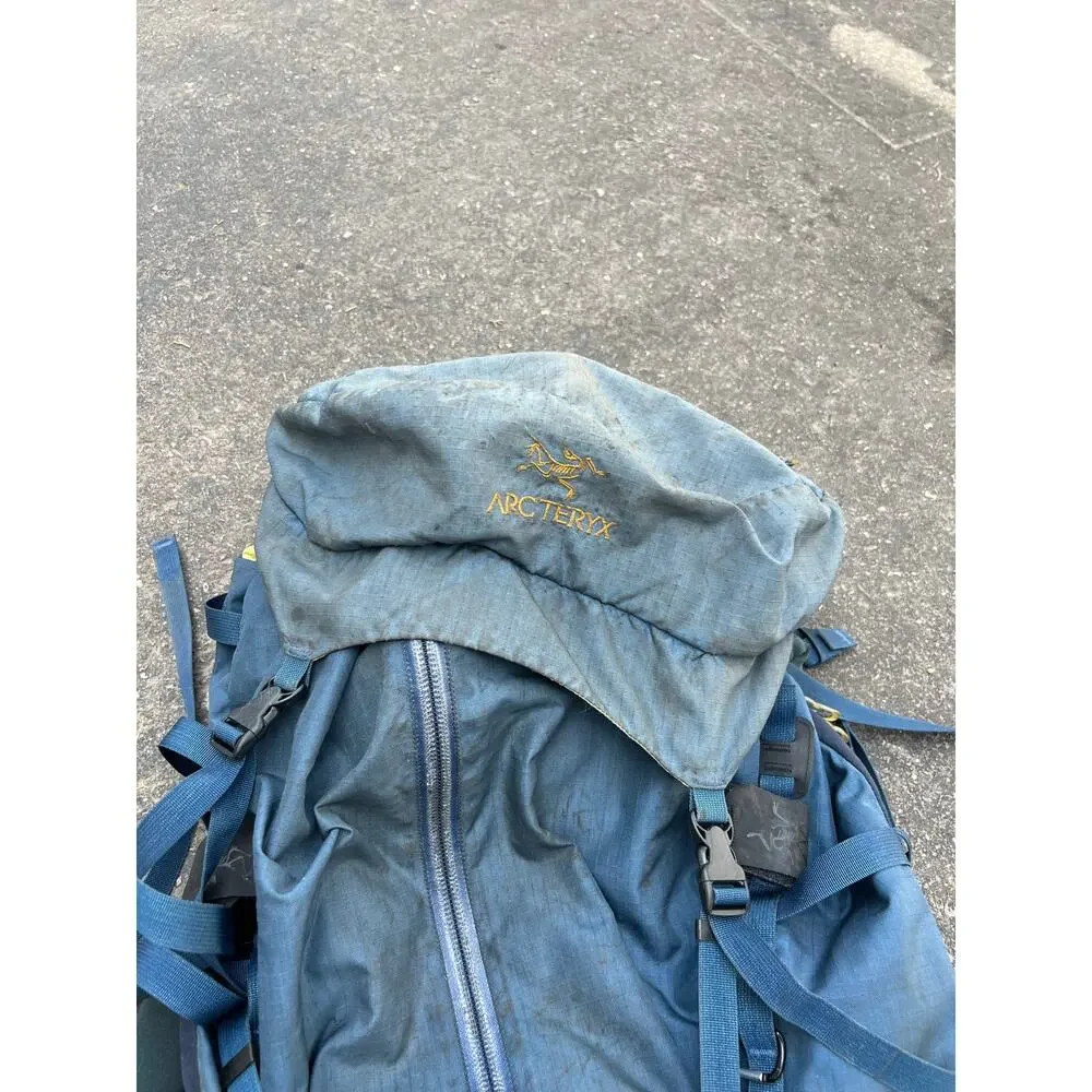 Arc'teryx Bora 80L backpacking bag back pack large hiking travel internal frame